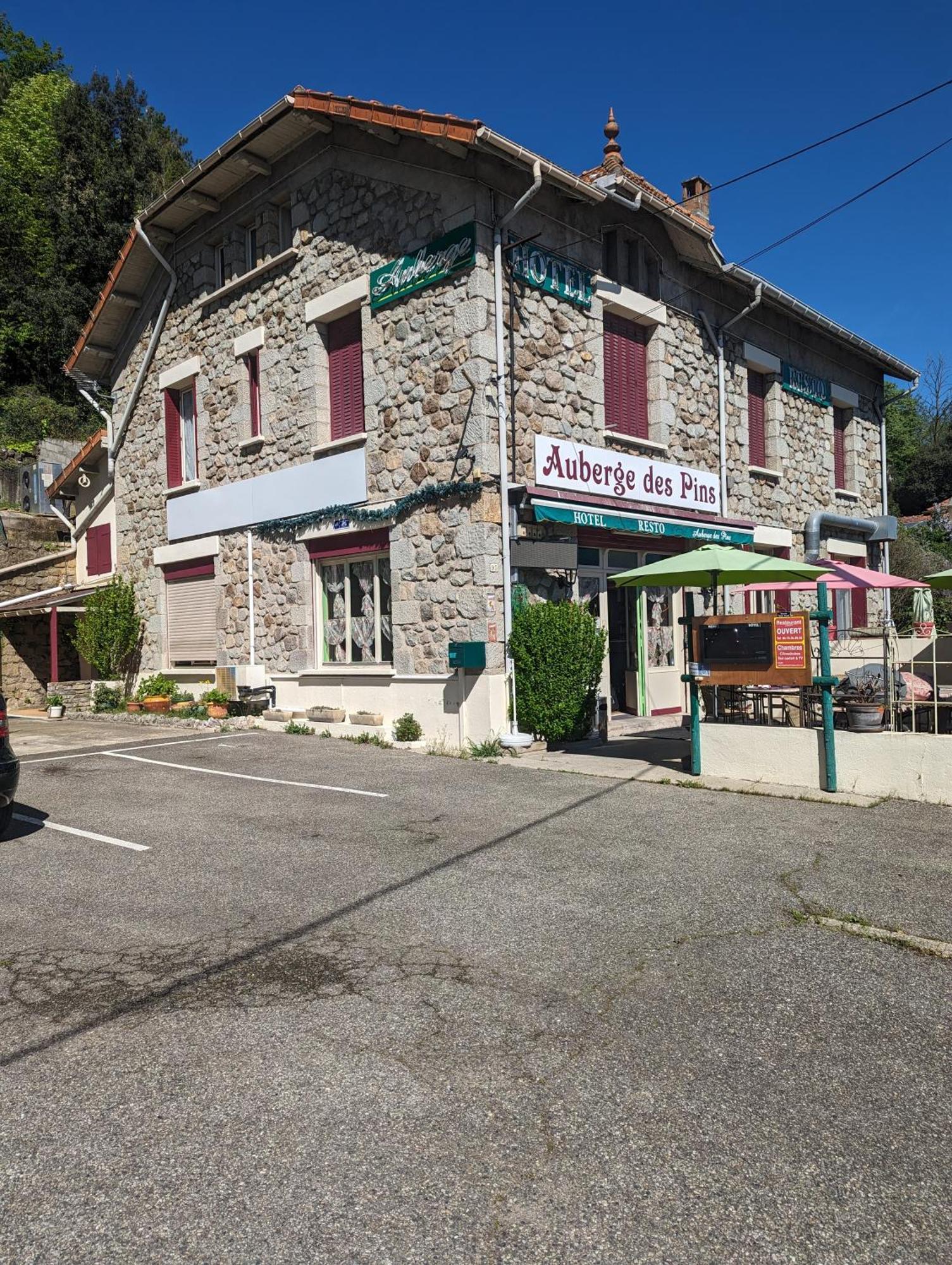 Auberge Des Pins Aubenas Zewnętrze zdjęcie