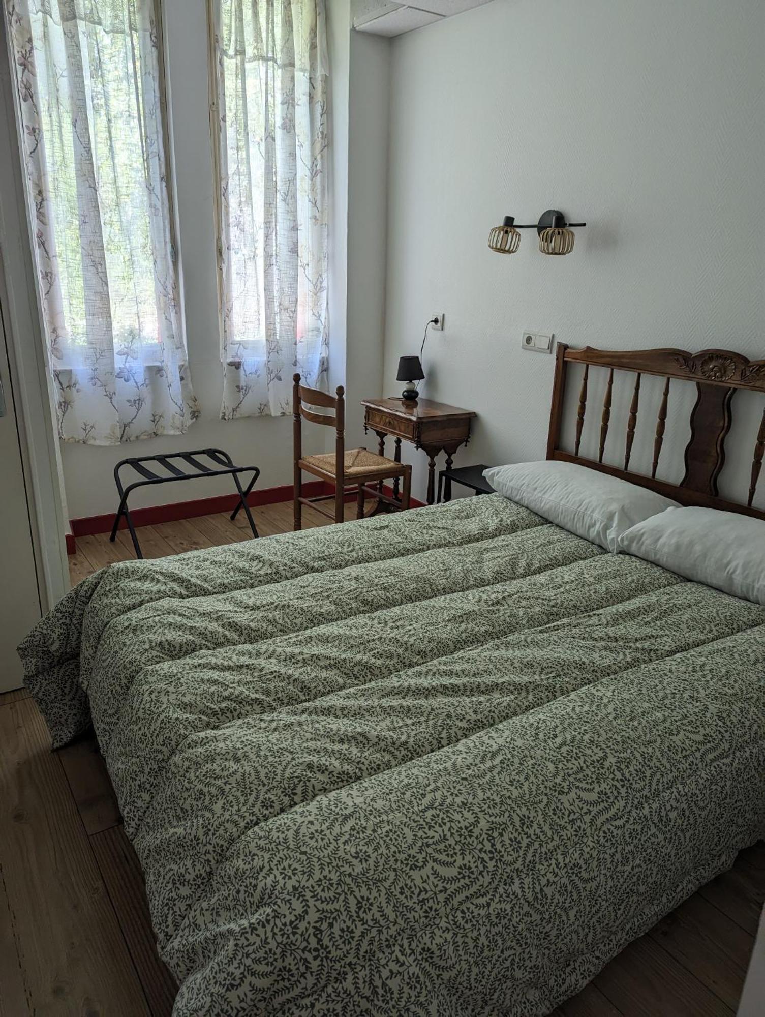 Auberge Des Pins Aubenas Zewnętrze zdjęcie