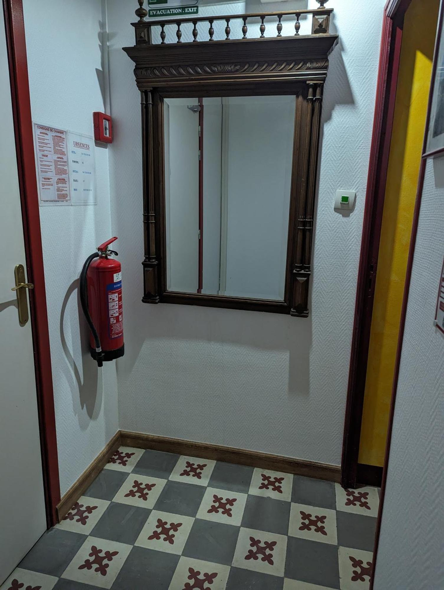 Auberge Des Pins Aubenas Zewnętrze zdjęcie